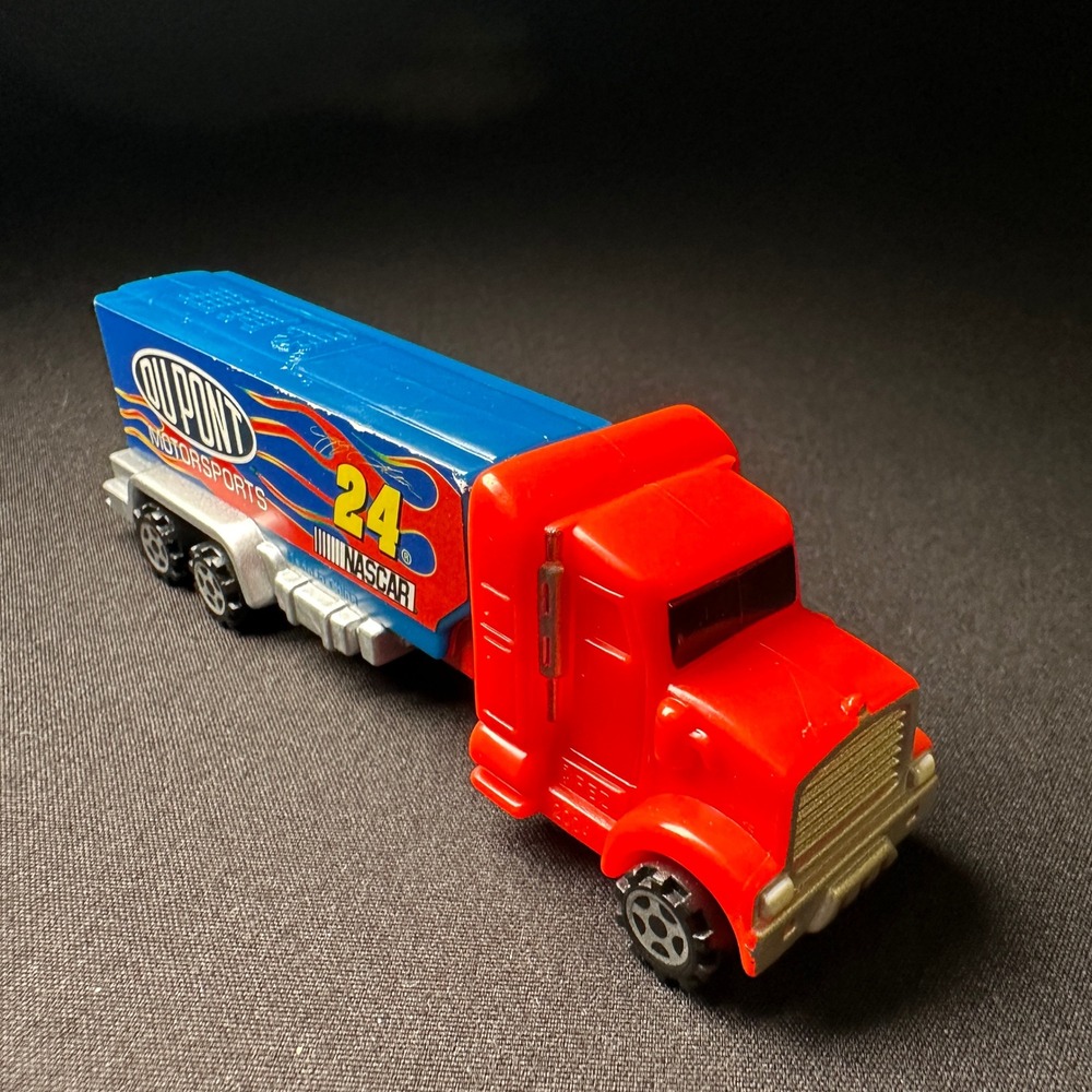 NASCAR‎ #24 Jeff Gordon Pez Dupont Motorsports Racing Semi Truck Cab Toy Vehicle